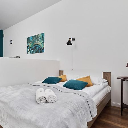 Dominikanska Old Town Studio W Kamienicy By Noclegi Renters Wrocław Extérieur photo